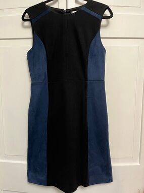 H by Halston Black and Navy Sleeveless Paneled Midi Dress Size M